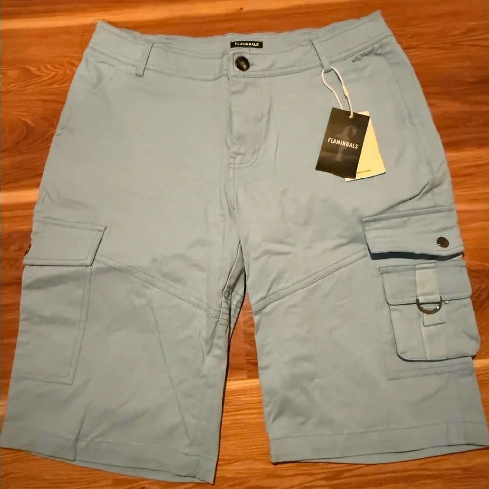 Flamingals cargo shorts - Picture 2 of 9